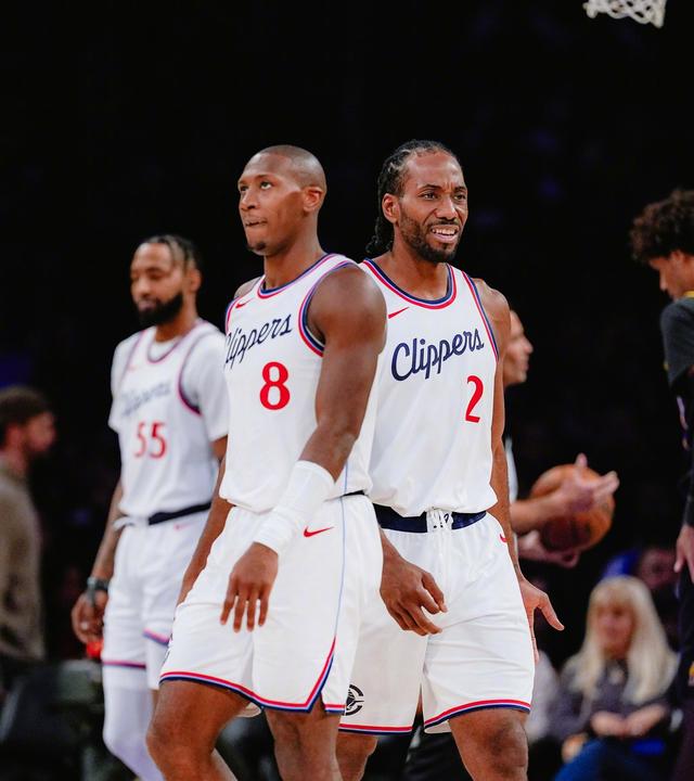 爱游戏综合娱乐-&quot;快船队配合默契，攻防皆佳&quot;的简单介绍